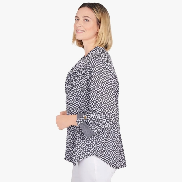 Geometric Patterned Gray Jacket - Picture 3 of 12